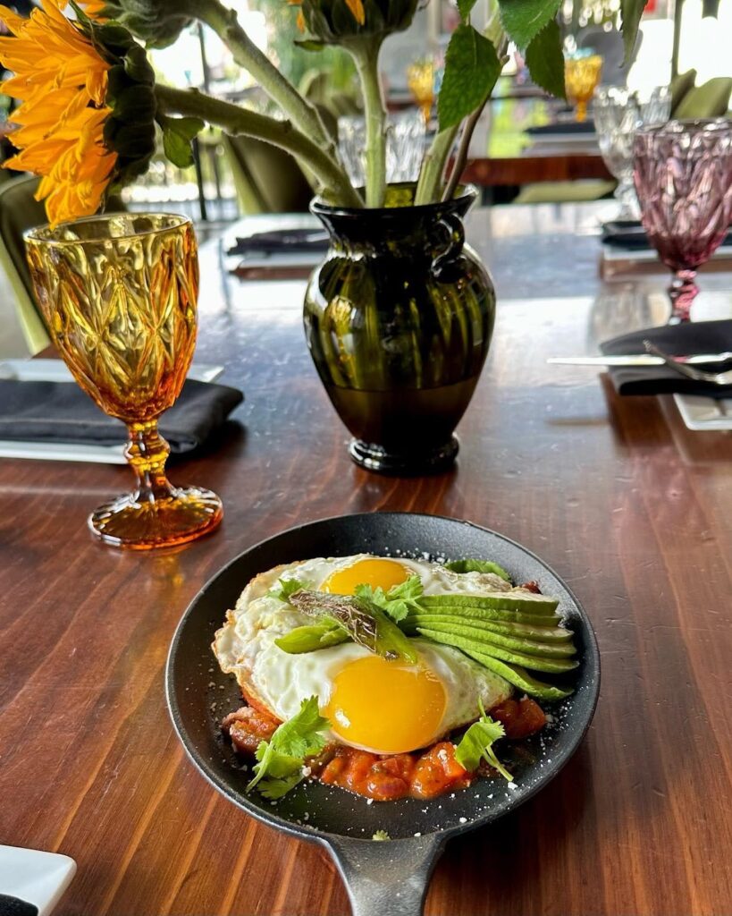 viaSelfie Kitchen plate of food on the table